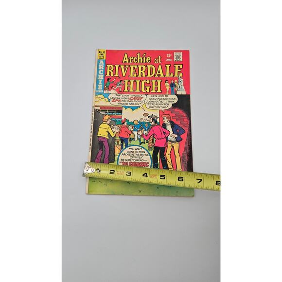 Archie at Riverdale High Number 32 January 1976 06966 Fair Condition - Picture 16 of 16